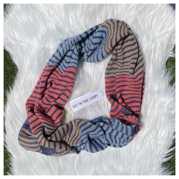 BCBGeneration Loop Scarf - Picture 2 of 8